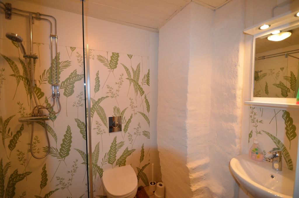 Broby Gard Hotel Märsta Esterno foto