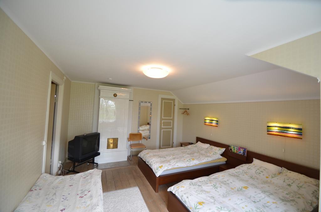 Broby Gard Hotel Märsta Esterno foto